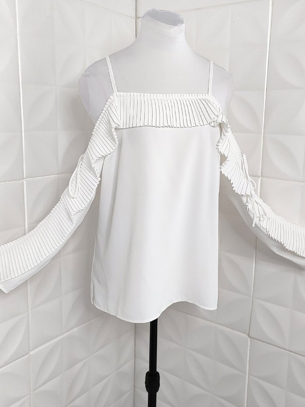 NWT White Blouse Ruffle Cold Shoulder 202068 Flowy Pleated Top 12 Joseph Ribkoff - Picture 13 of 16